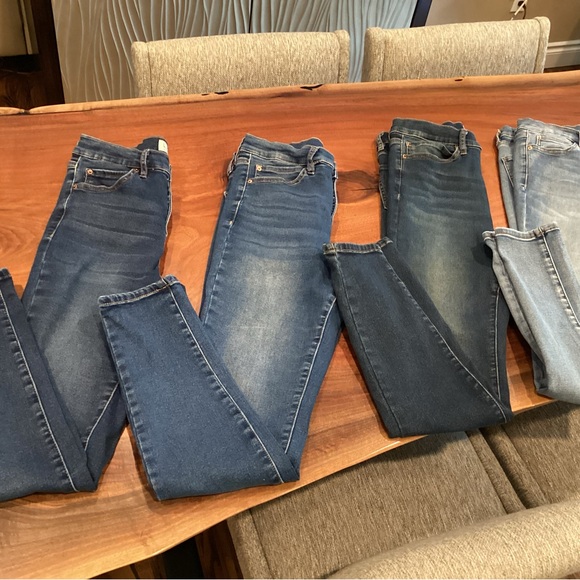 Lot of 4 Pair -Nicole Miller Women's Skinny Jeans in Blue Shades - Picture 1 of 9